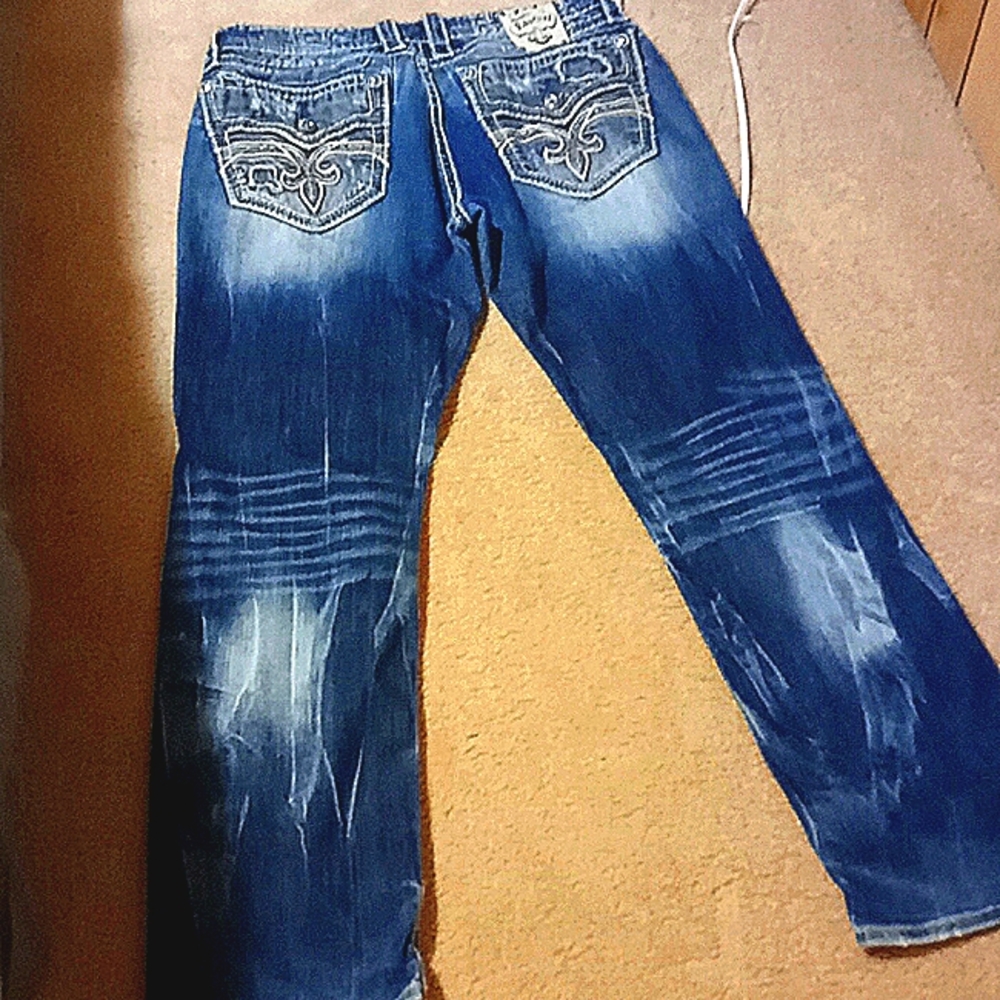 MENS JEANS SIZE 34 32